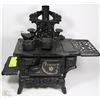 Image 1 : MINI CAST IRON STOVE