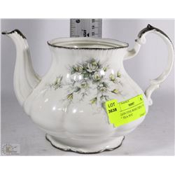 PARAGON FINE BONE CHINA "FIRST LOVE" TEA POT