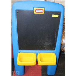 LITTLE TIKES CHALK BOARD
