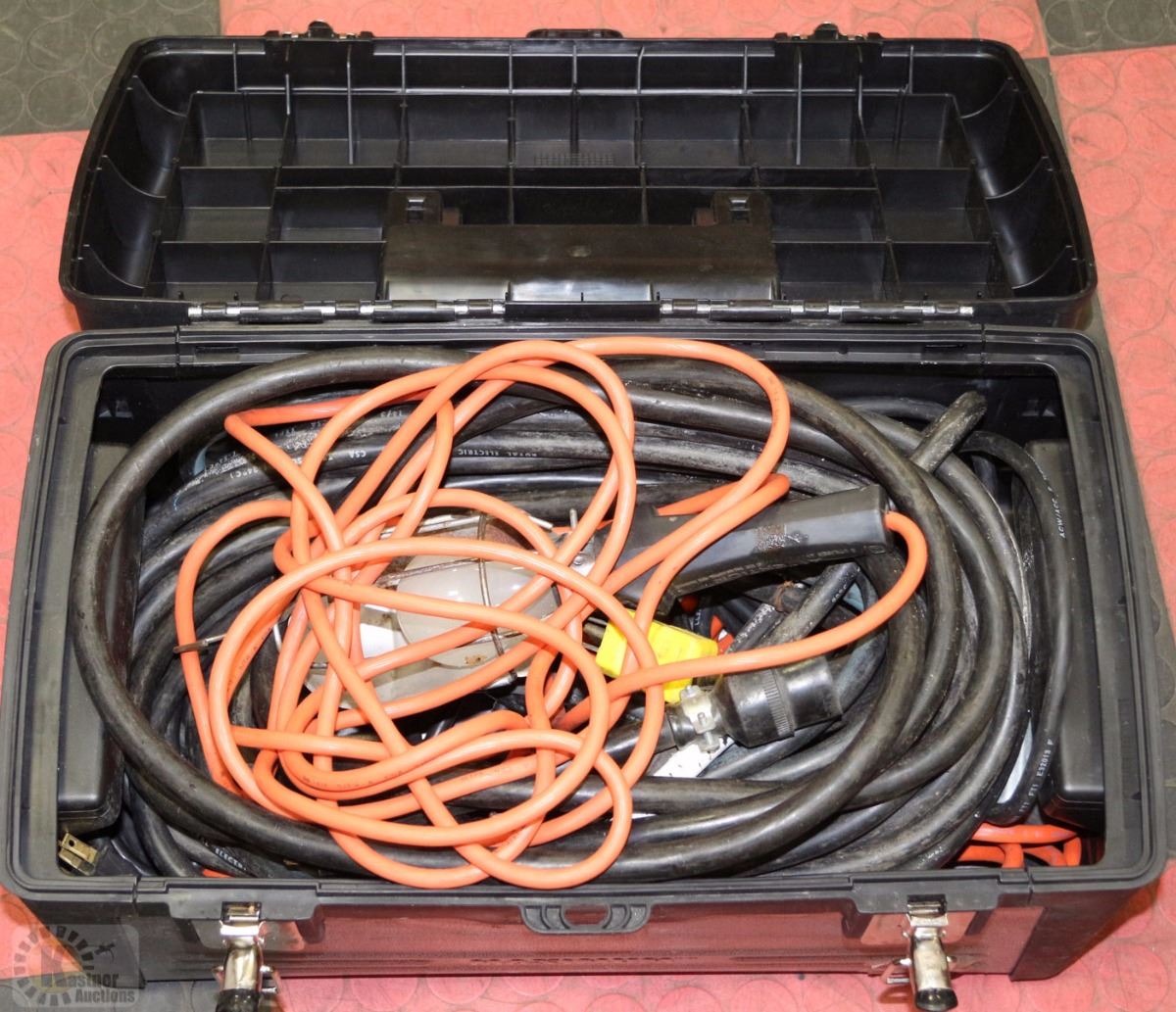 BRAND NEW MASTERCRAFT MAXIMUM TOOL BOX WITH