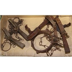 FLAT OF VINTAGE TRAPS