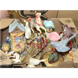 FLAT WITH ASSORTED HOME DECOR ORNAMENTS