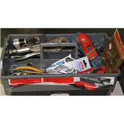 CARPENTER'S BOX W/ ASSORTED TOOLS