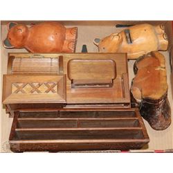 FLAT OF WOODEN DESK ORGANIZERS