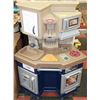 Image 1 : LITTLE TIKES KITCHEN SET