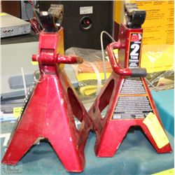 PRO-SERIES 2 TON JACK STANDS