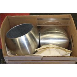 LOT OF 2 TELEFUNKEN SILVER RETRO SPEAKERS