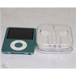 8GB iPOD W/ EARPHONES