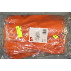 6 PAIRS OF RUBBER GLOVES