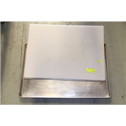 CUTTING BOARD & BAKING TRAY