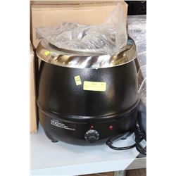 BRAND NEW IN BOX BLACK  SOUP KETTLE
