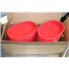 Image 1 : BOX OF PLASTIC SERVING BASKETS