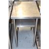 Image 1 : STAINLESS STEEL TABLE