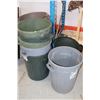 Image 1 : LARGE LOT OF GARBAGE CANS