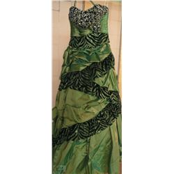 2PC GREEN AND BLACK DRESS SIZE 6