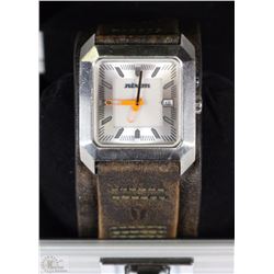 NIXON WATCH WITH LEATHER STRAP