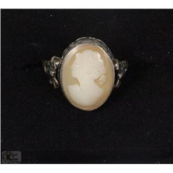 STERLING SILVER CAMEO LADIES RING - CIRCA 1930'S