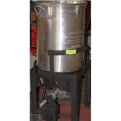 EXTRA LARGE PROPANE POWERED TURKEY DEEP