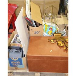 PALLET OF ESTATE COLLECTIBLES