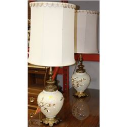 PAIR OF VINTAGE LAMPS