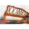 Image 5 : WOOD QUEEN SIZE HEADBOARD WITH RAILS