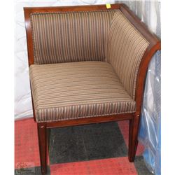 WOOD AND FABRIC CORNER CHAIR