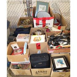 PALLET OF UNCLAIMED STORAGE INCLUDING