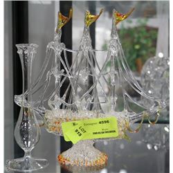 ART GLASS SAILBOAT WITH SMALL VASE
