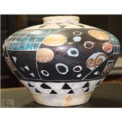 CERAMIC  ABSTRACT VASE