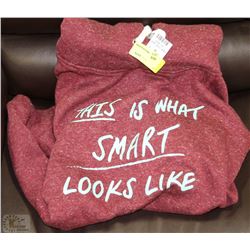 THIS IS WHAT SMART LOOKS LIKE ON CHOICE: SIZE M