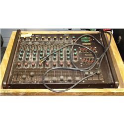TRAYNOR MODEL 8/201 MIXER