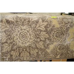5' X 9' AREA RUG