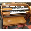 Image 1 : BALDWIN ORGAN DOUBLE KEYBOARD WITH BENCH