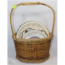 WICKER BASKET WITH 6 COLLECTIBLE PLATES INCLUDING