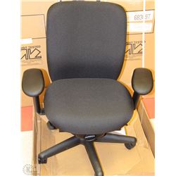 NEW ADJUSTABLE BLACK OFFICE CHAIR
