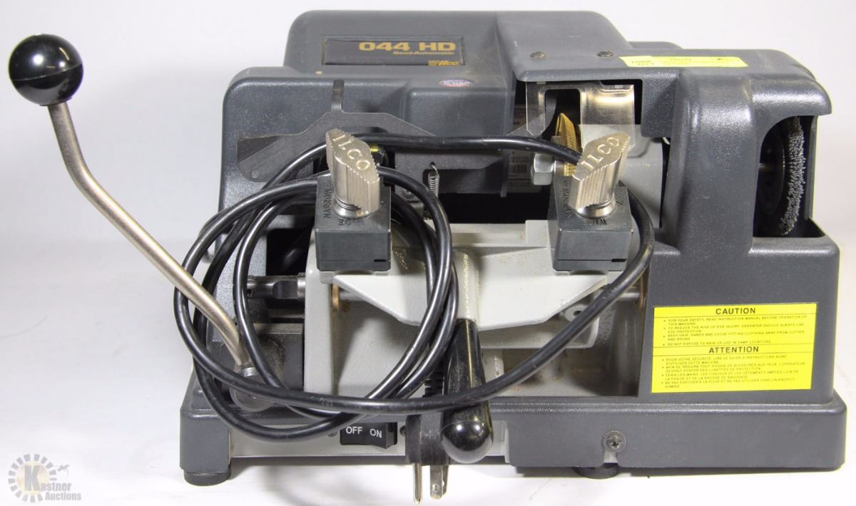 ILCO PERFORMANCE SERIES KEY CUTTING MACHINE