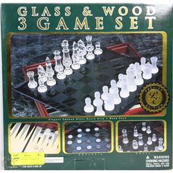 GLASS AND WOOD 3 GAME SET