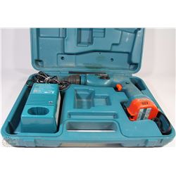 MAKITA 12V DRILL WITH BATTERY/CHARGER & CASE