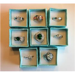 LOT OF 8 FASHION RINGS