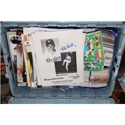 TOTE WITH BASEBALL  CARD COLLECTION INCLUDING