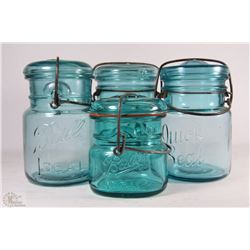 4PC. VINTAGE BALL IDEAL JARS