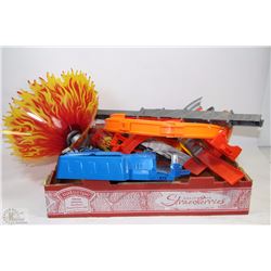 LOT OF HOT WHEELS RACING TRACK WITH FIRE RING,