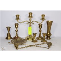 FLAT OF BRASS CANDLE STICKS, SNUFFERS, VASES