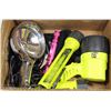Image 1 : BOX W/LED FLASHLIGHTS & 12 VT SPOTLIGHT