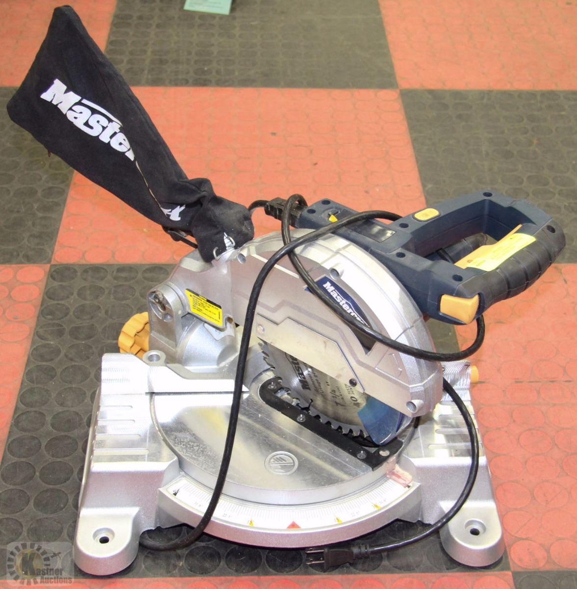 MASTERCRAFT HAWKEYE LASER COMPOUND MITRE SAW mastercraft-hawkeye-laser-compound-mitre-saw