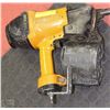 Image 1 : BOSTITCH MAGNESIUM NAIL GUN