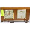Image 1 : VINTAGE CLOCK