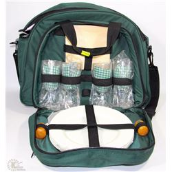 NEW LARGE GYM BAG STYLE PICNIC SET W/SHOULDER