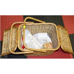WEAVED PICNIC BASKET FILLED WITH PLATED,CUPS