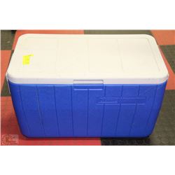 LARGE BLUE AND WHITE CAMPING COOLER